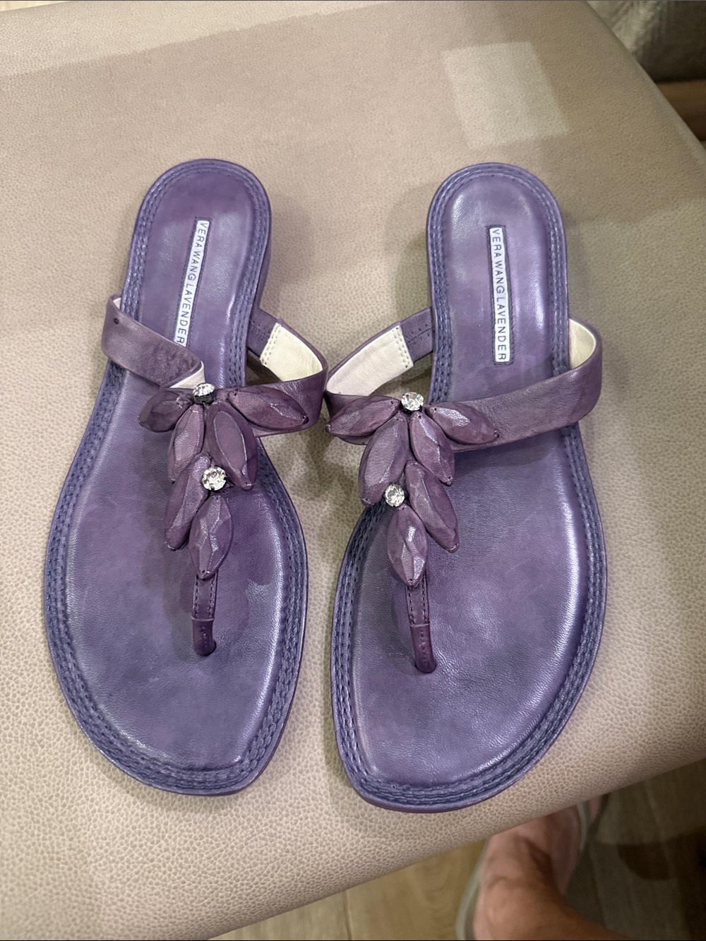 Vera Wang Lavender Label Purple Crystal Leaf Thong Sandals